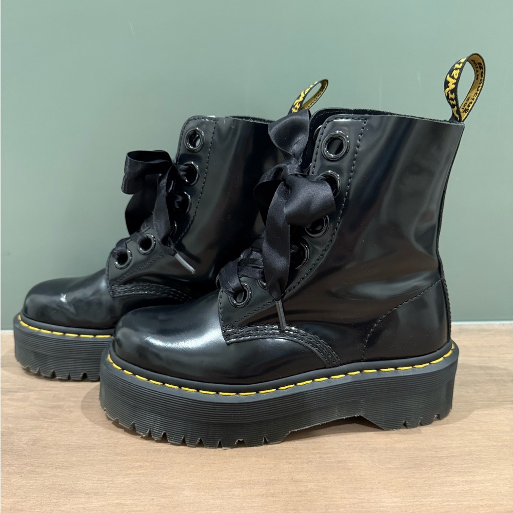 Dr. Martens MOLLY WOMEN'S LEATHER PLATFORM BOOTS - Picture 5 of 7